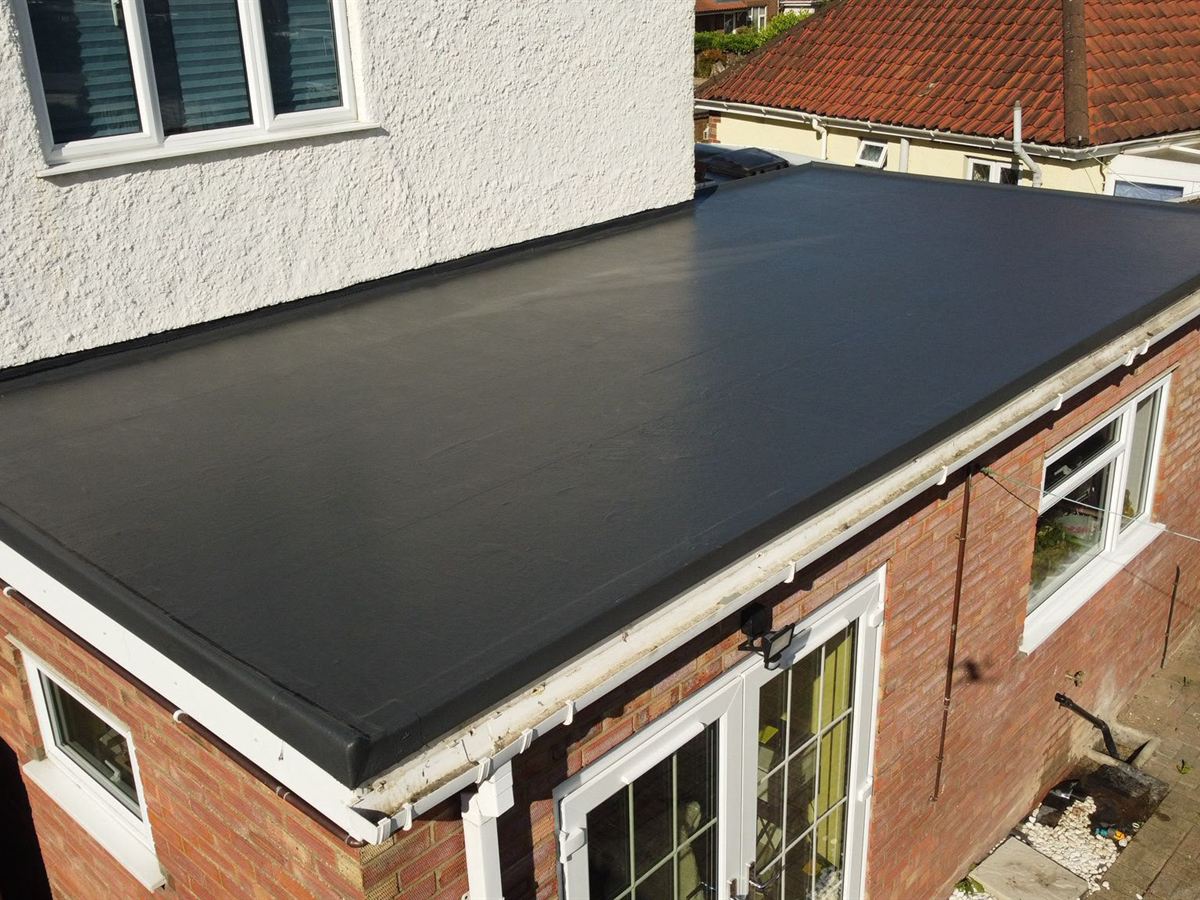 Finished rubber flat roof on an extension